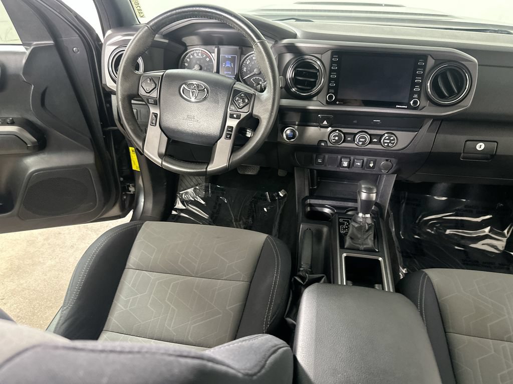 Used 2020 Toyota Tacoma TRD Sport RWD image 17