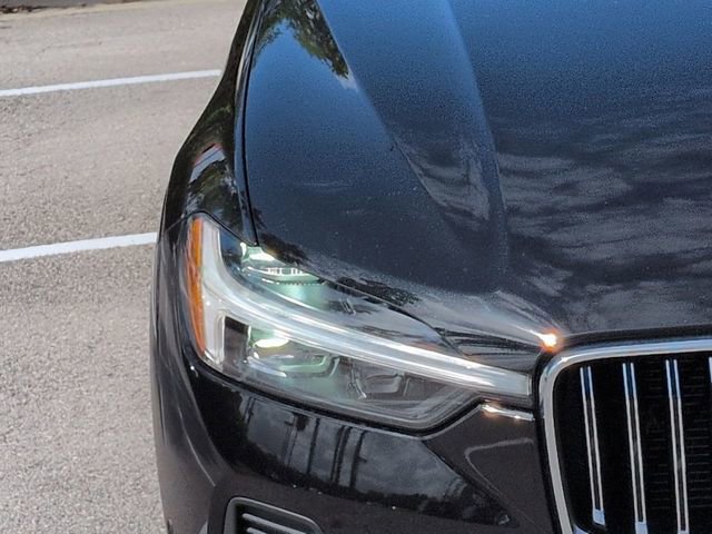 Used 2022 Volvo XC60 B5 Inscription w/ Advanced Package FWD image 10