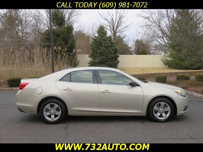 Used 2015 Chevrolet Malibu LS FWD image 4