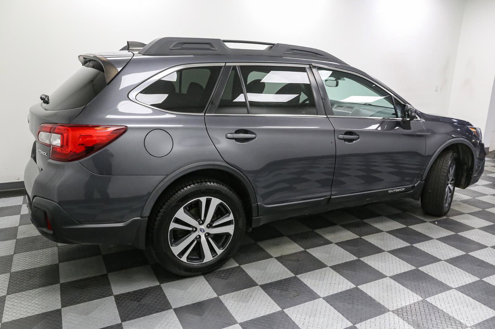 Used 2019 Subaru Outback 2.5i Limited w/ Protection Package #1 image 8