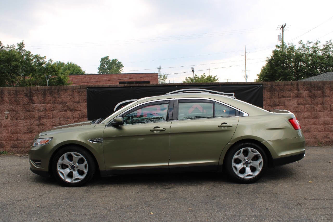 Used 2012 Ford Taurus SEL FWD image 2
