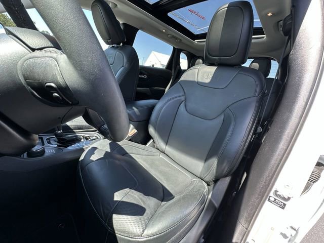 Used 2021 Jeep Cherokee Limited w/ Elite Package AWD/4WD image 20