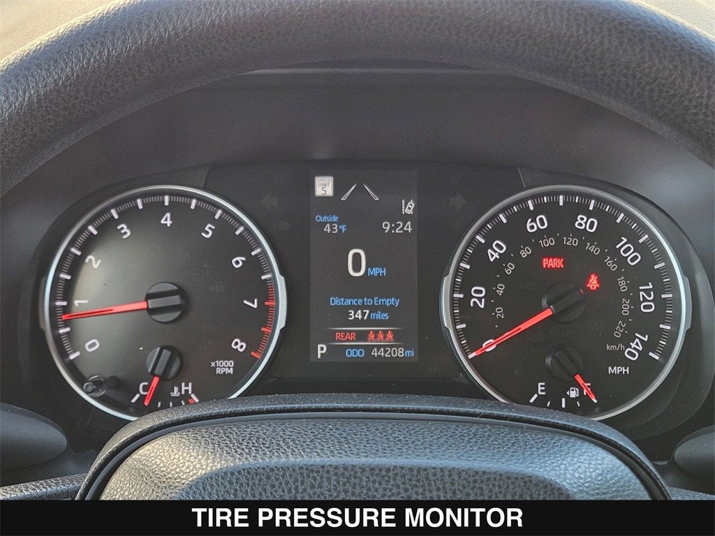 Used 2022 Toyota RAV4 LE image 25