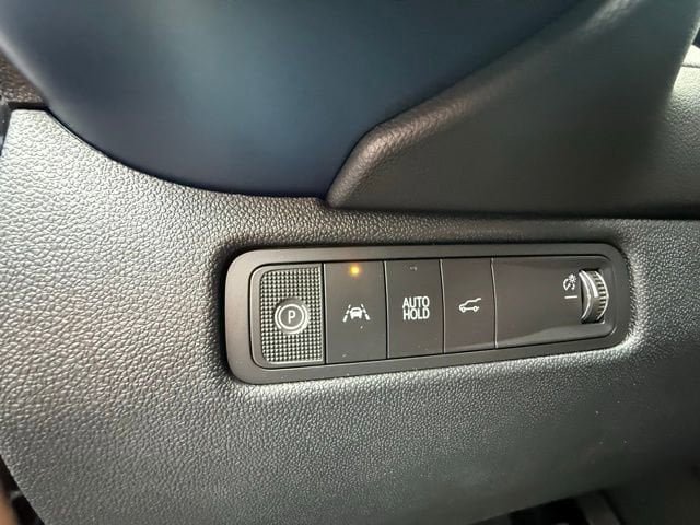 New 2026 Chevrolet Equinox EV LT w/ Convenience Package II AWD/4WD image 21