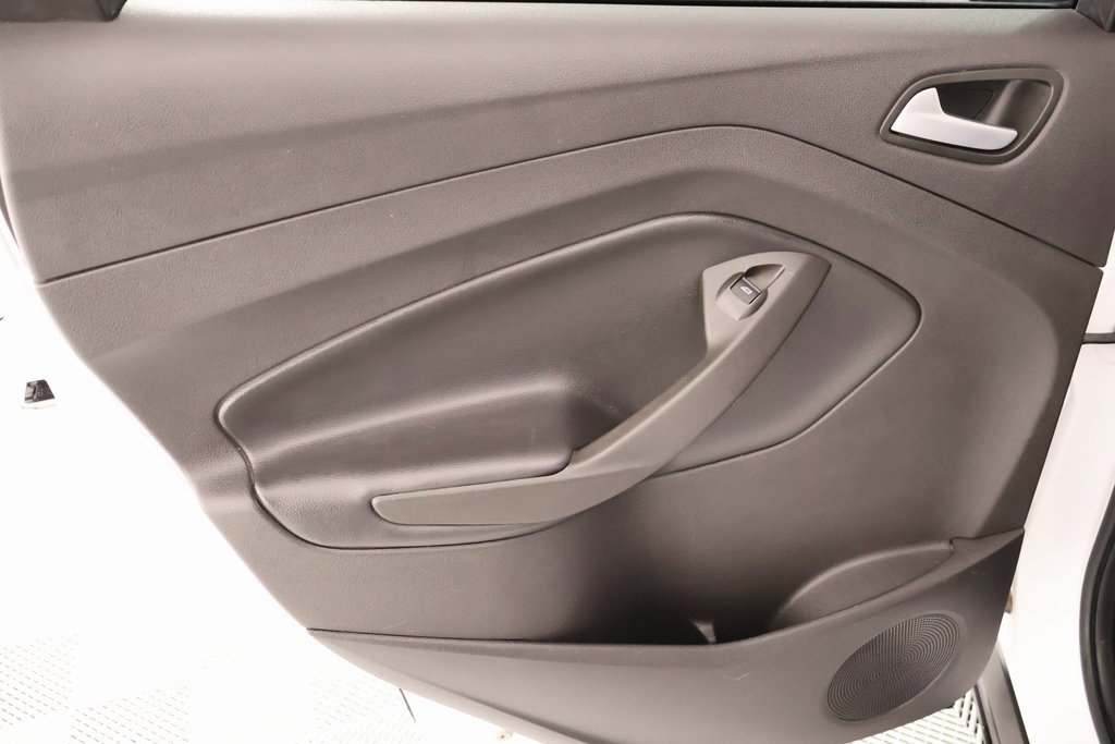 Used 2018 Ford Escape SE w/ Ford Safe & Smart Package image 16