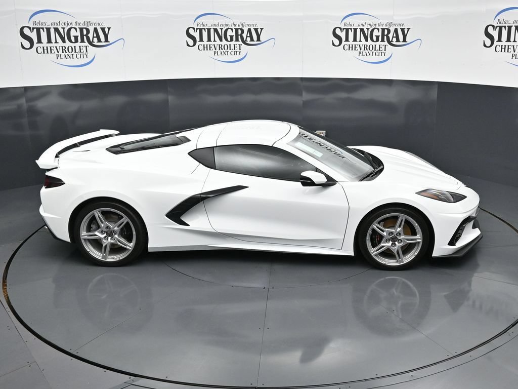 Used 2025 Chevrolet Corvette Stingray Premium Cpe w/ Z51 Performance Package RWD image 28