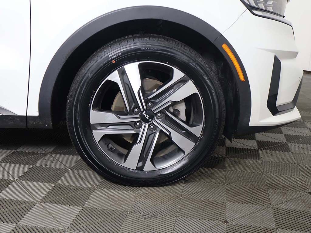 Used 2023 Kia Sorento SX Prestige w/ Panoramic Sunroof Package AWD/4WD image 29