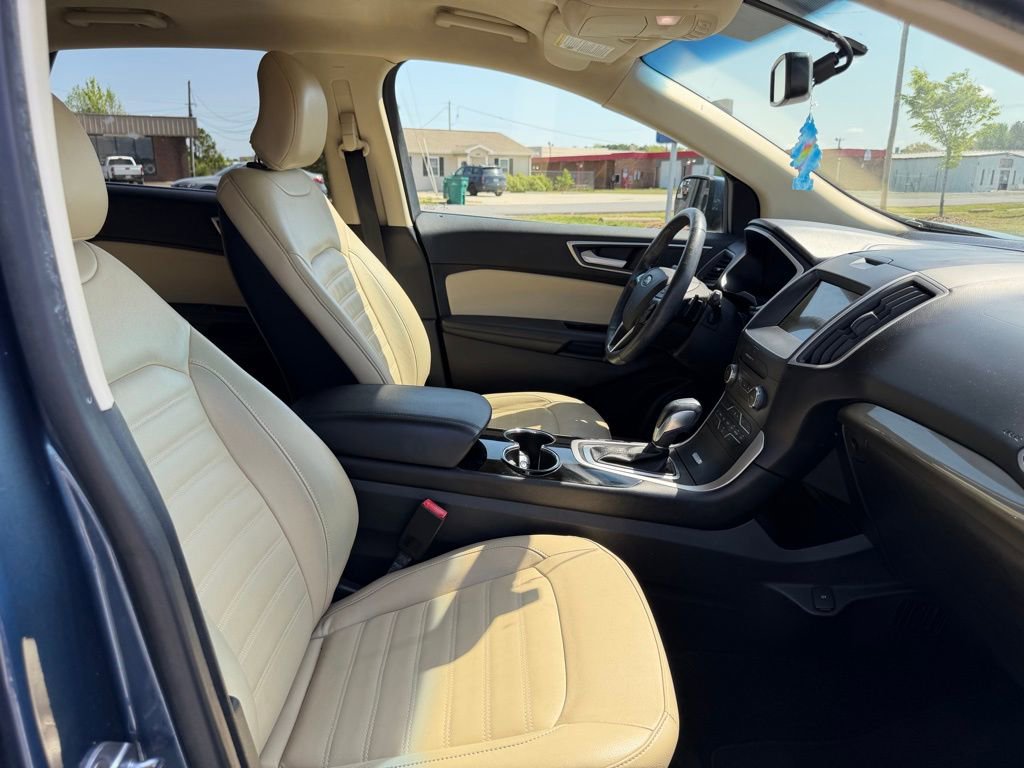 Used 2018 Ford Edge SEL w/ Equipment Group 201A image 31