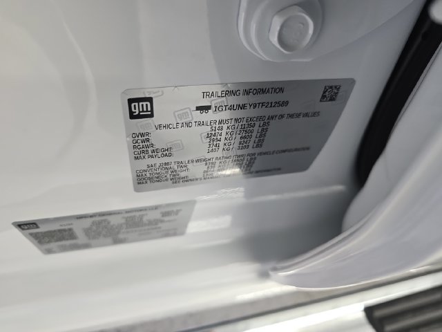 New 2026 GMC Sierra 2500 SLT w/ SLT Convenience Package AWD/4WD image 16