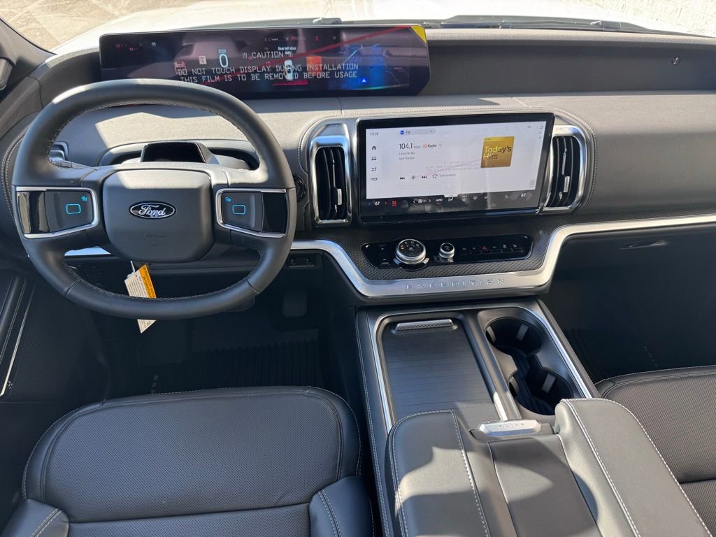 New 2026 Ford Expedition Platinum w/ Stealth Performance Package image 36