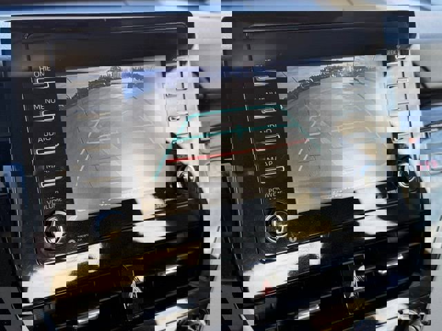 Used 2021 Toyota Camry LE image 20