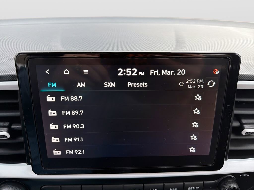 Certified 2024 Hyundai Venue Limited image 23