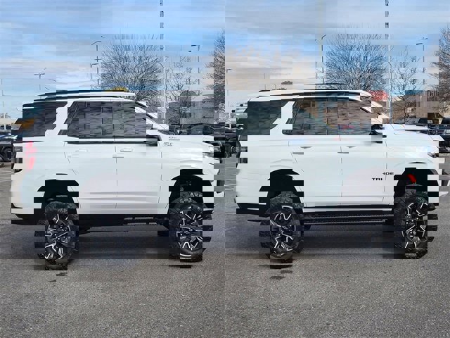 Used 2023 Chevrolet Tahoe Z71 w/ Luxury Package image 2