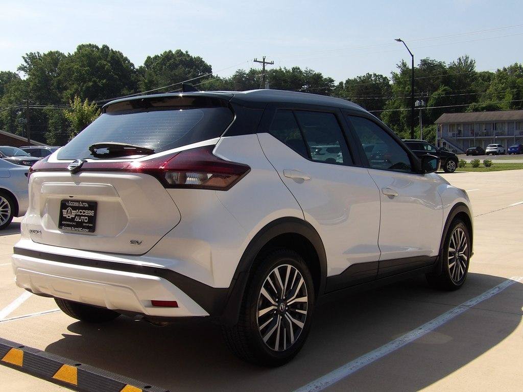 Used 2021 Nissan Kicks SV FWD image 5