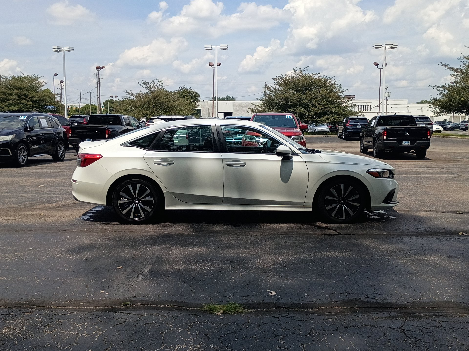 Used 2024 Honda Civic EX image 2