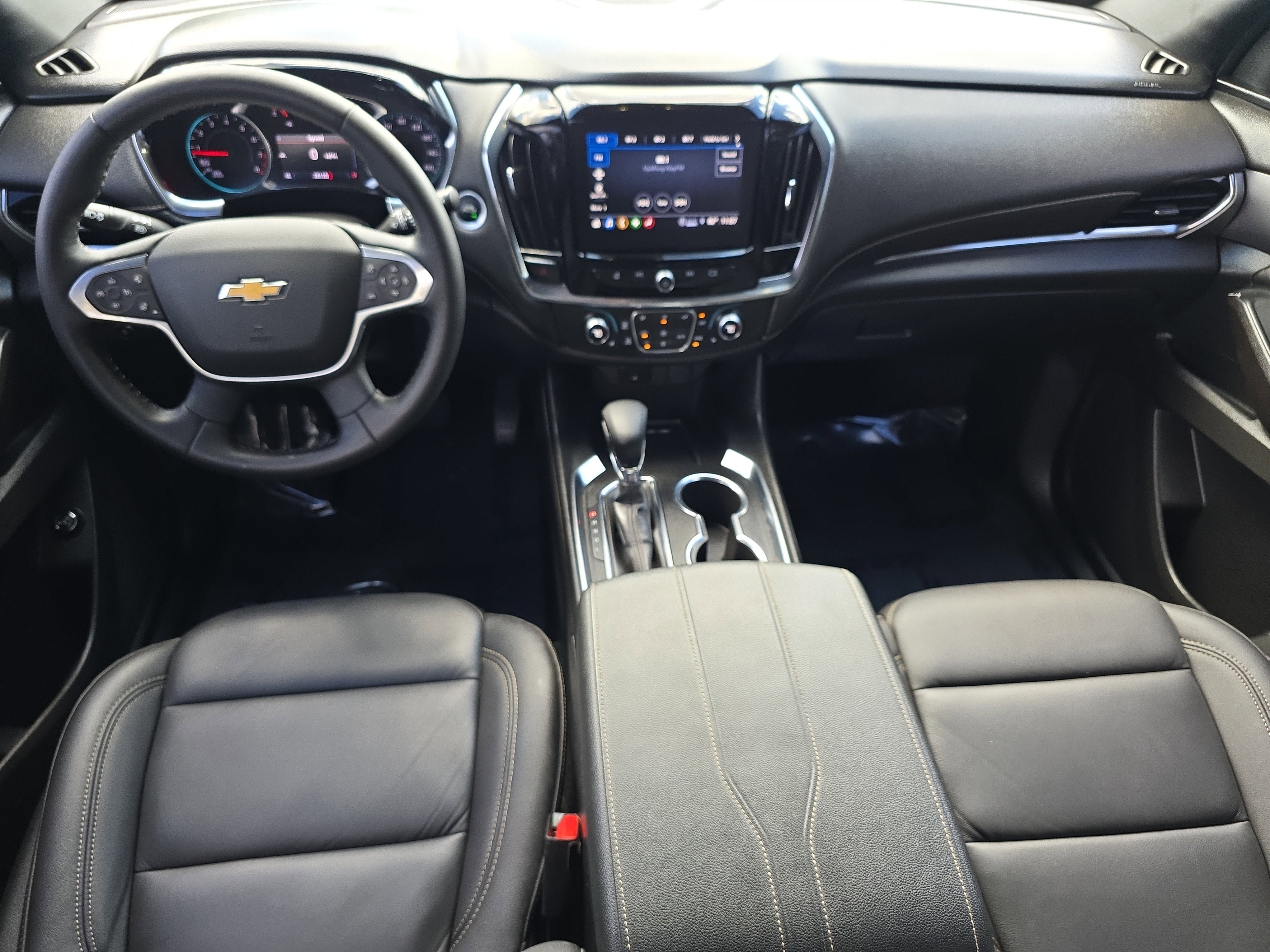 Used 2023 Chevrolet Traverse LT FWD image 17