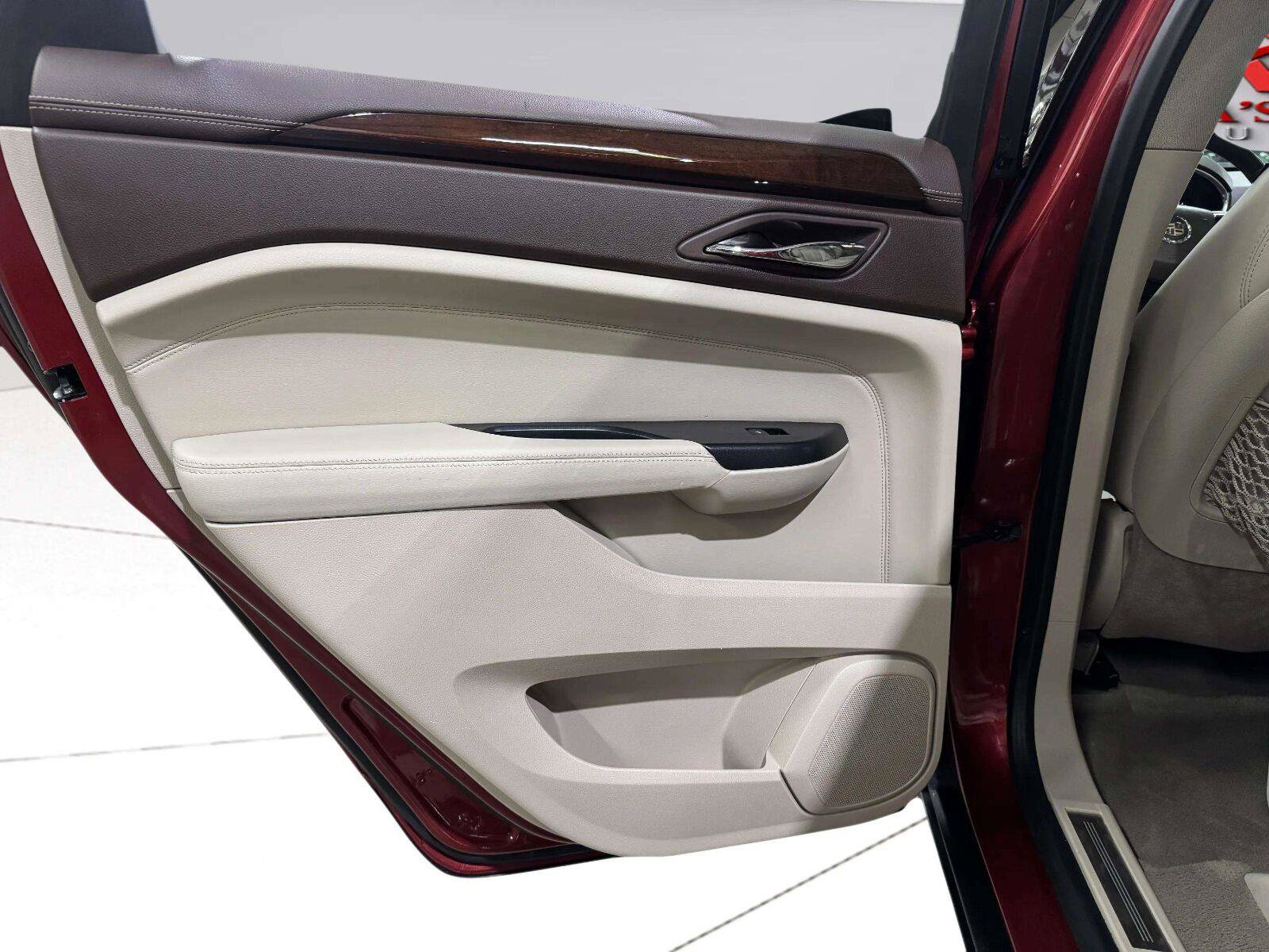 Used 2013 Cadillac SRX Performance FWD image 29