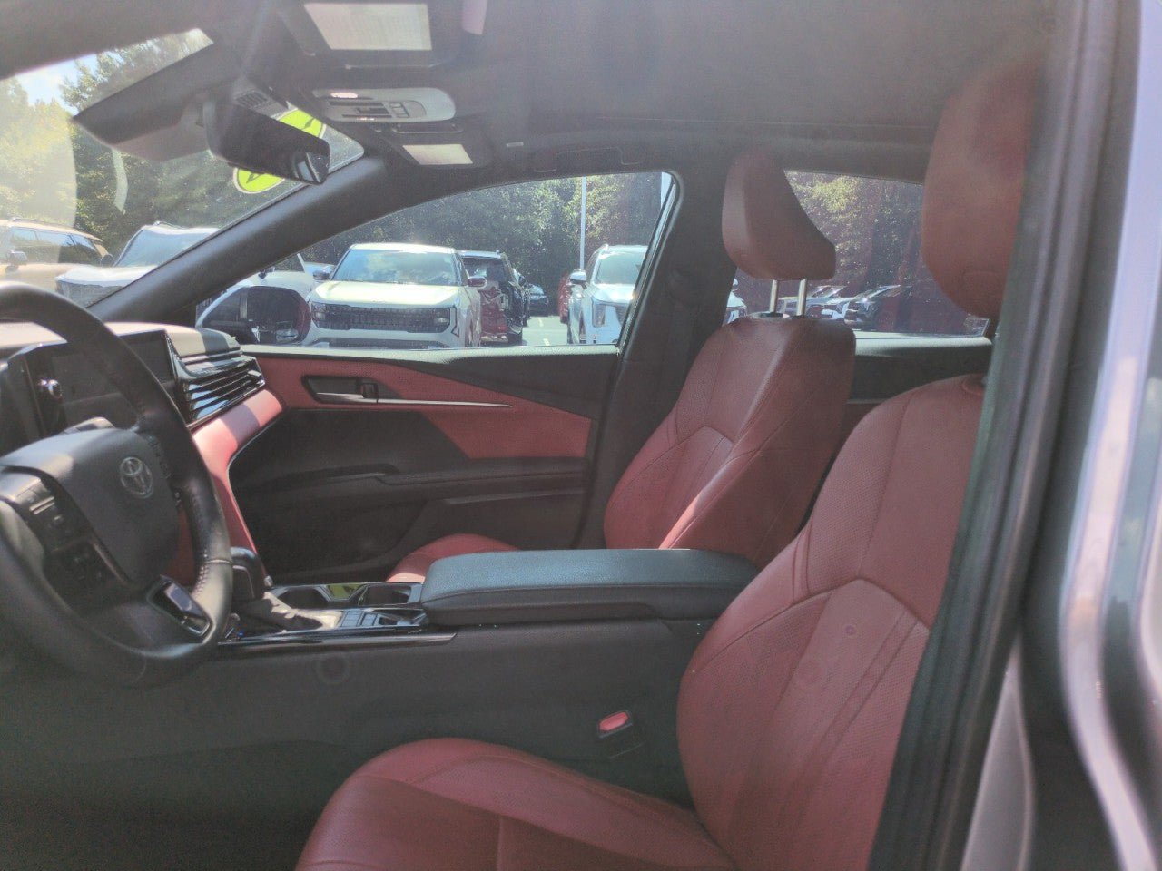 Used 2025 Toyota Camry XSE FWD image 14