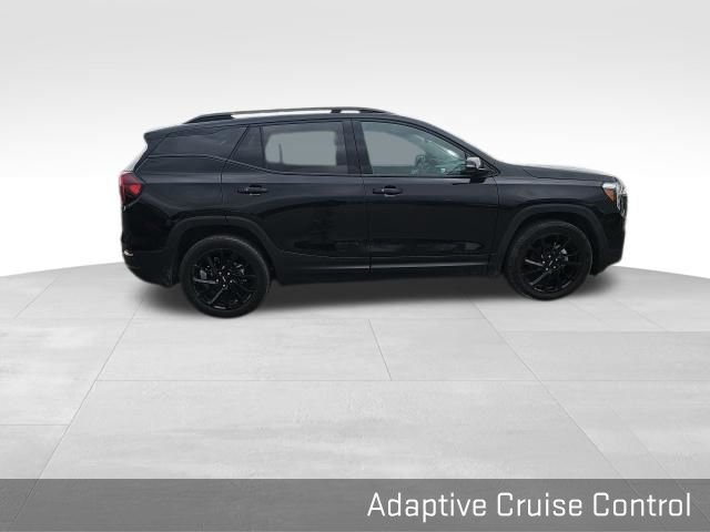 Used 2024 GMC Terrain SLT w/ Elevation Edition image 7