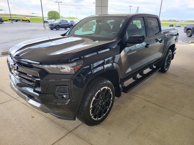 New 2026 Chevrolet Colorado Z71 w/ Technology Package AWD/4WD image 2