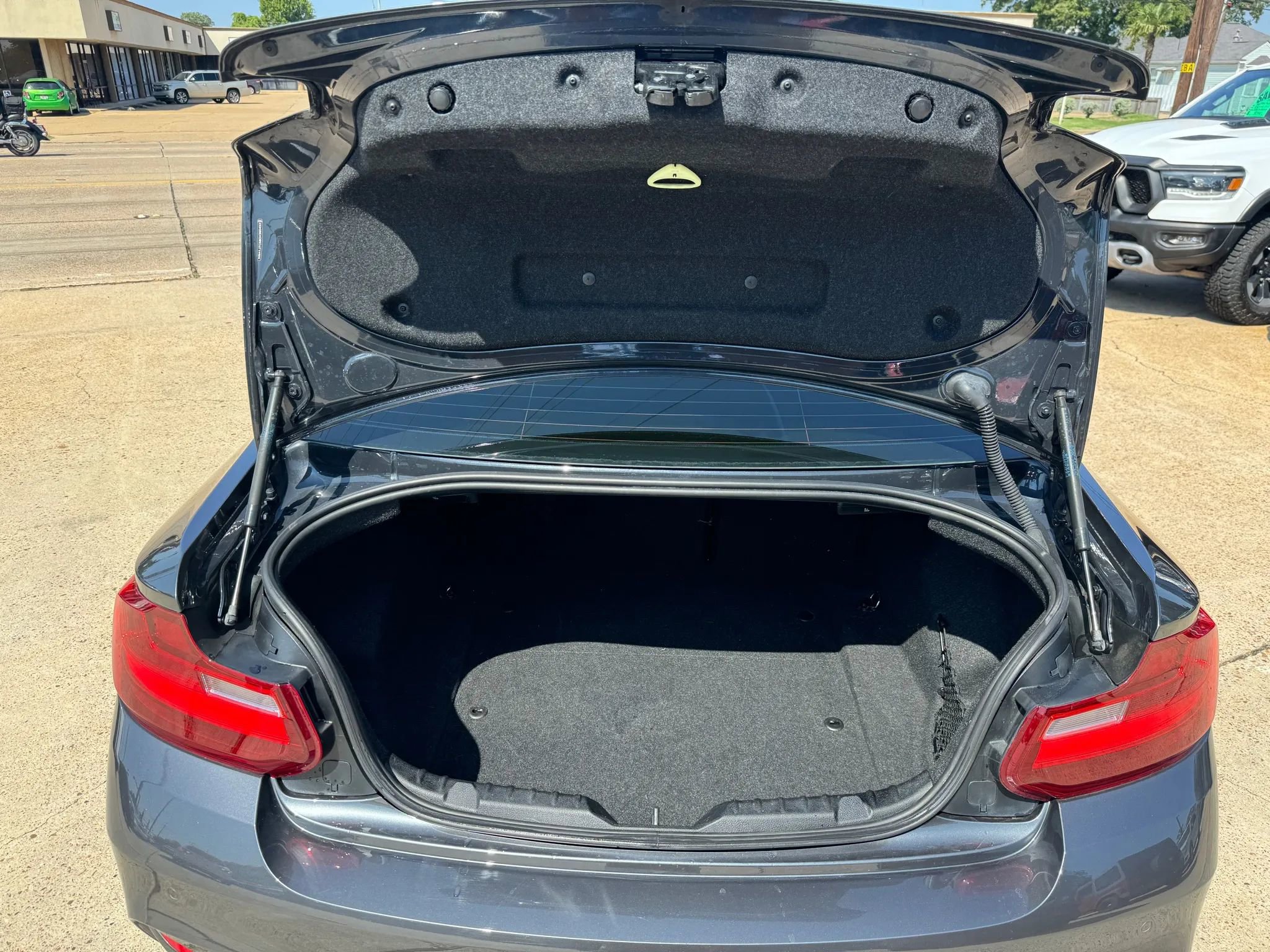 Used 2016 BMW M235i Coupe image 25