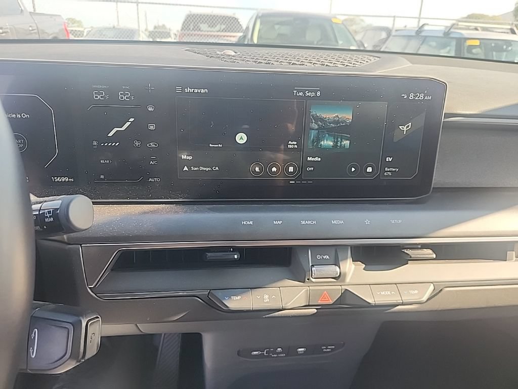 Certified 2024 Kia EV9 Light Long Range RWD image 24