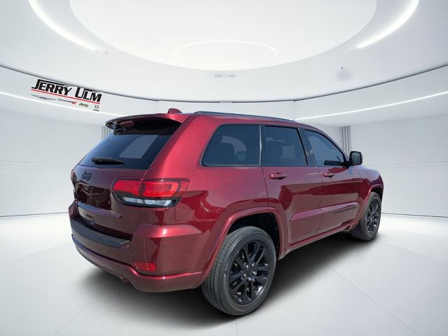 Certified 2022 Jeep Grand Cherokee Laredo X RWD image 3