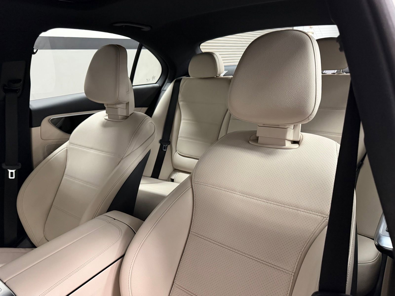 Certified 2022 Mercedes-Benz C 300 4MATIC Sedan image 25