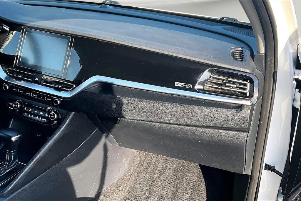 Used 2021 Kia Niro LXS image 23
