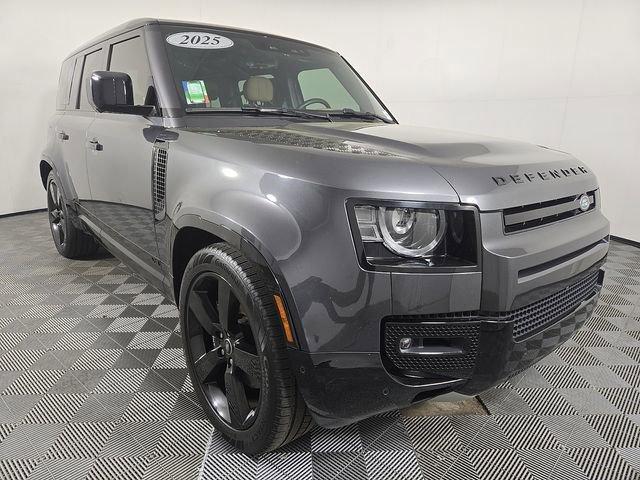 Used 2025 Land Rover Defender 110 V8 image 4