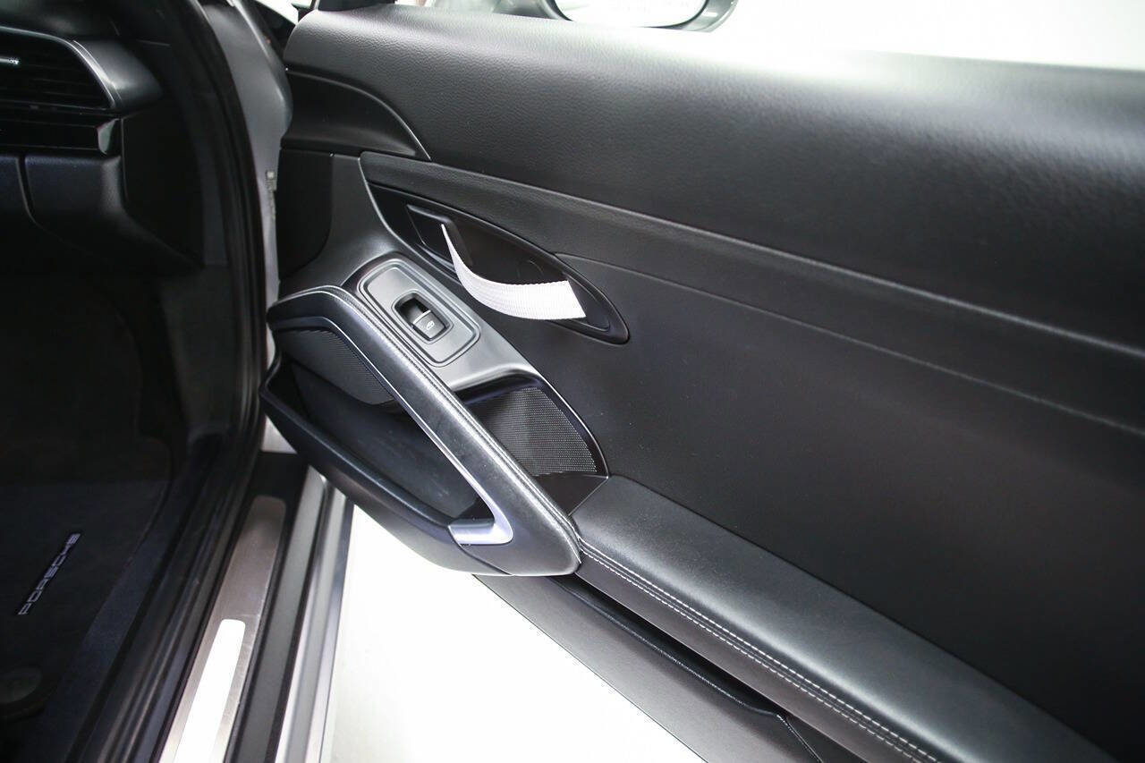 Used 2018 Porsche 911 Carrera T image 25