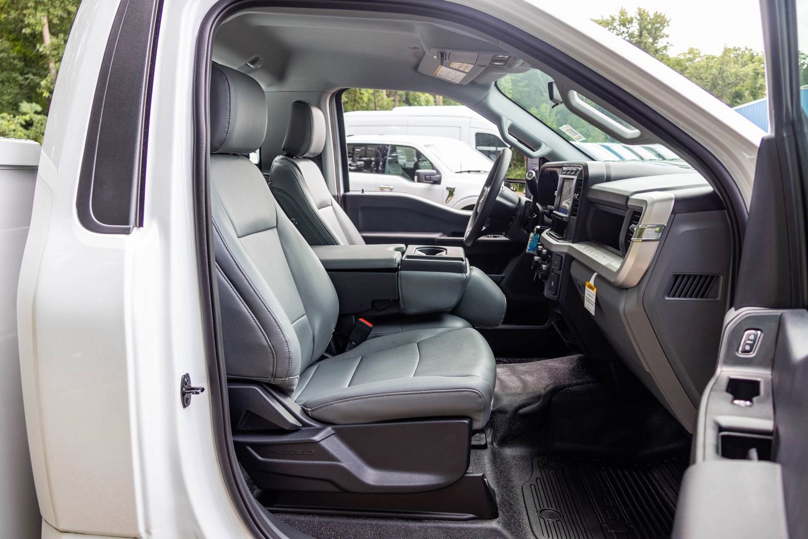 New 2023 Ford F250 XL w/ Snow Plow Prep Package image 25