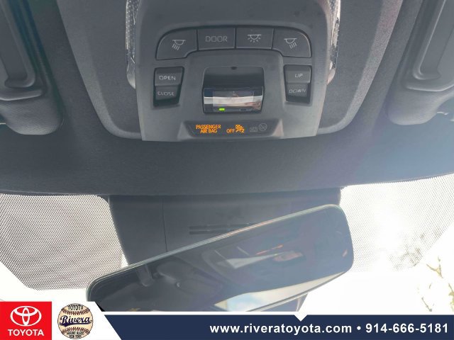 Used 2024 Toyota Corolla Cross AWD Hybrid w/ Convenience Package image 31
