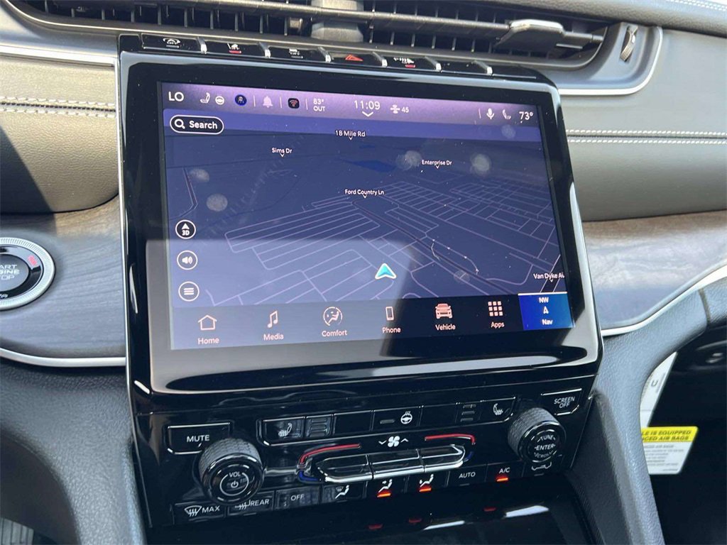 New 2025 Jeep Grand Cherokee Limited image 13