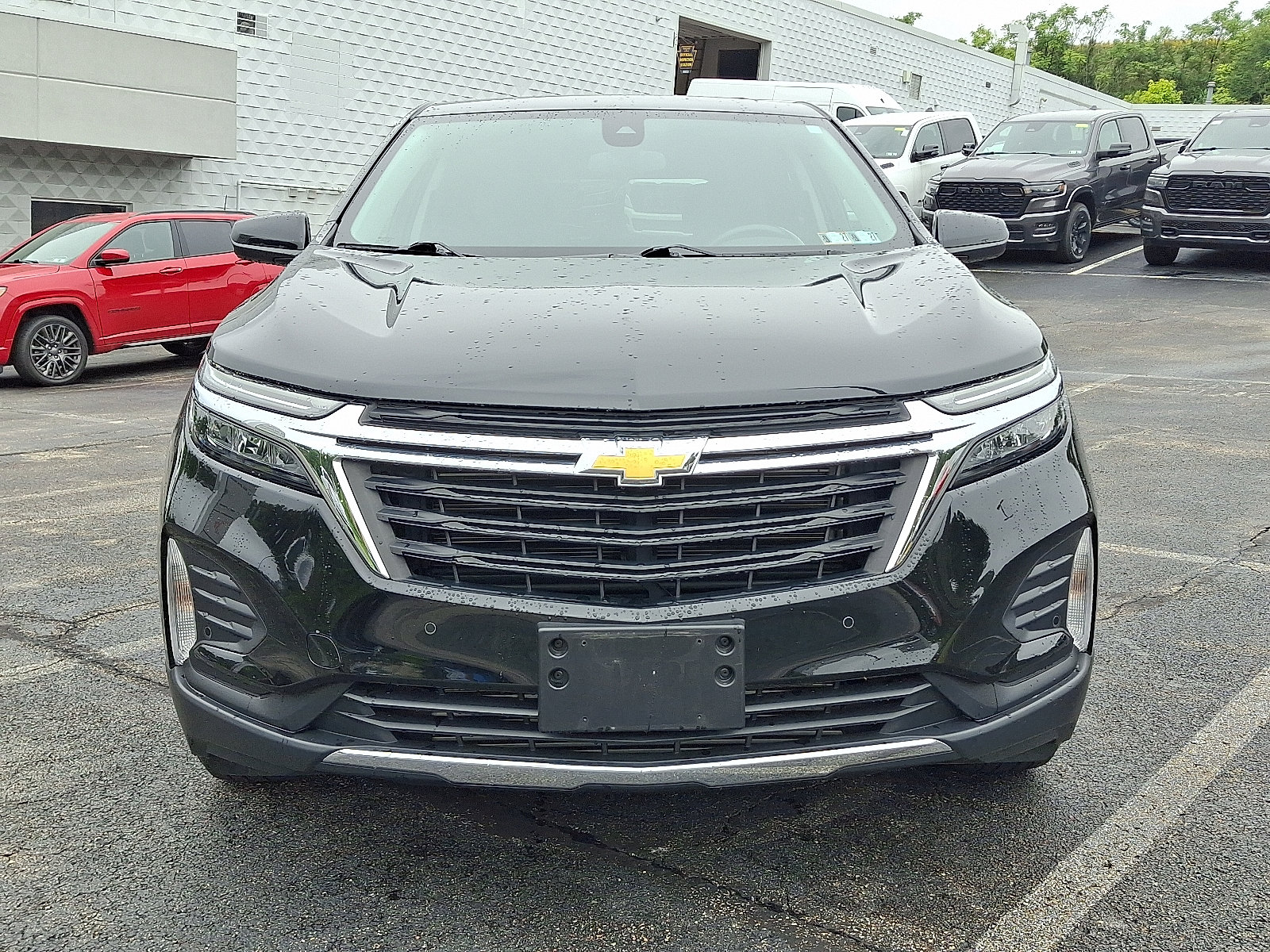 Used 2024 Chevrolet Equinox LT w/ LPO, Floor Liner Package AWD/4WD image 2