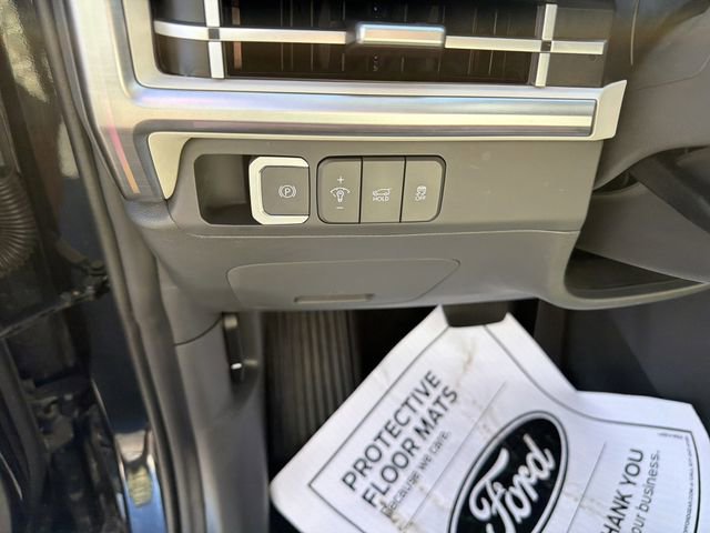 Used 2025 Hyundai Santa Fe Calligraphy image 17