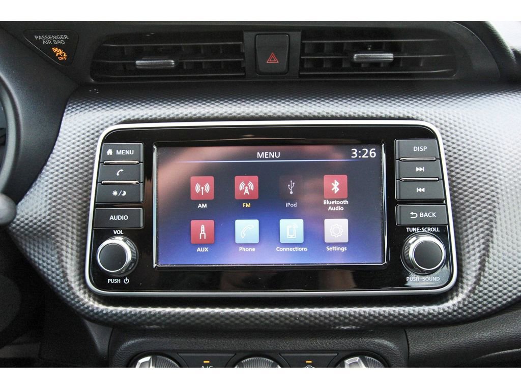 Used 2019 Nissan Kicks S image 27