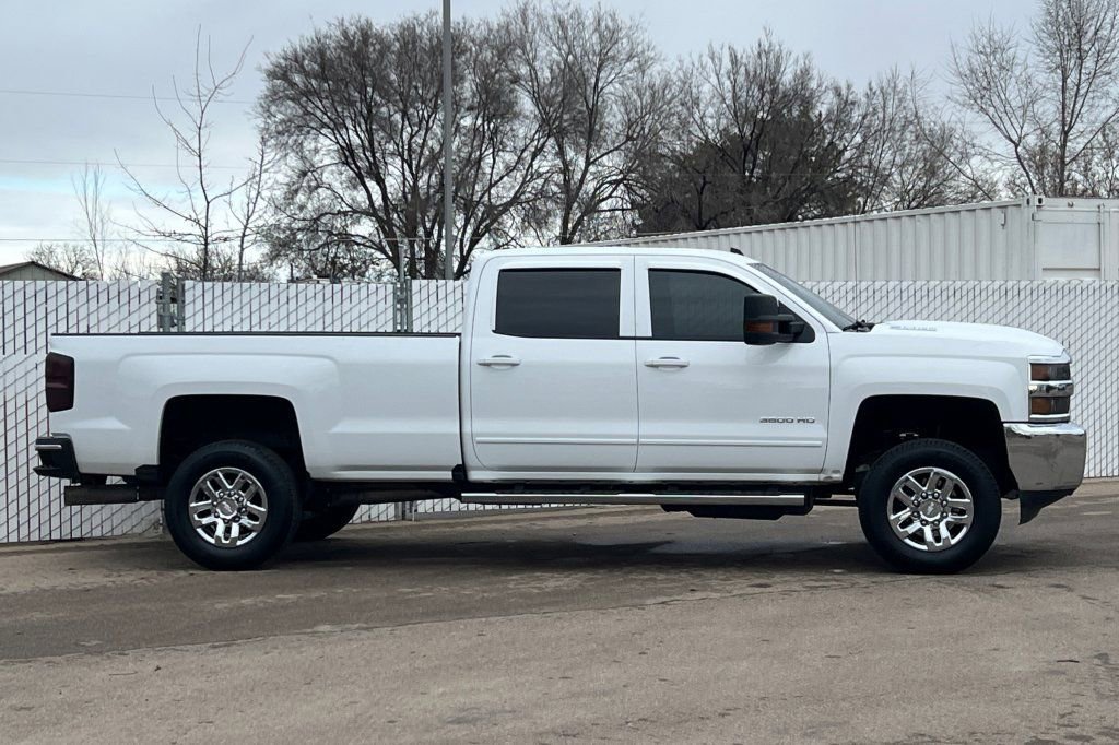 Used 2017 Chevrolet Silverado 3500 LT image 3