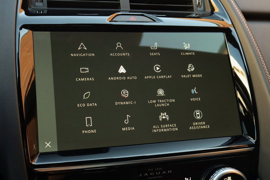 Used 2024 Jaguar E-PACE R-Dynamic SE image 24