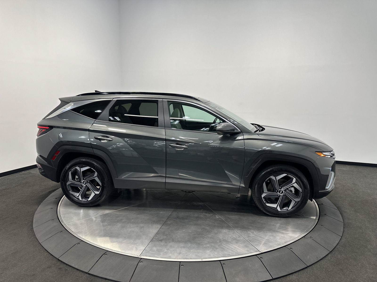 Certified 2024 Hyundai Tucson SEL AWD/4WD image 8