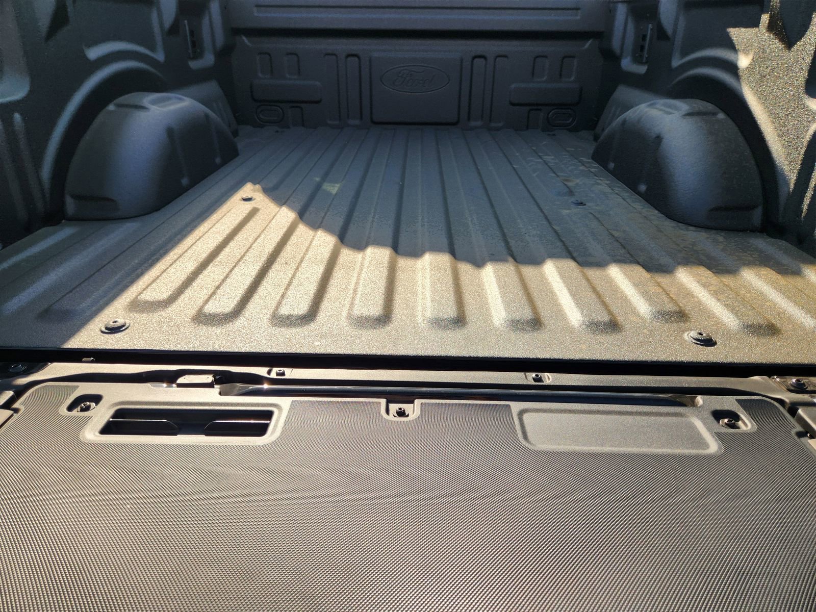 New 2025 Ford F150 Lariat w/ Equipment Group 502A High image 27