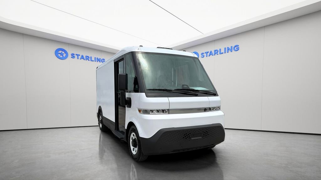 Used 2024 Chevrolet Brightdrop 400 w/ Commercial Equipment Package AWD/4WD image 14