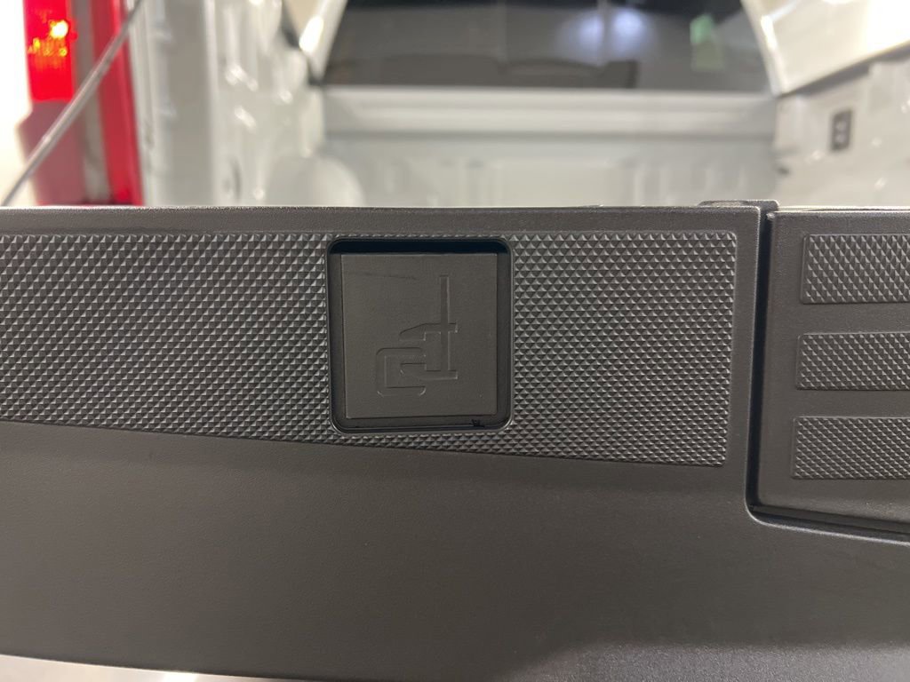 New 2026 Ford F150 XLT w/ Equipment Group 302A MID image 38