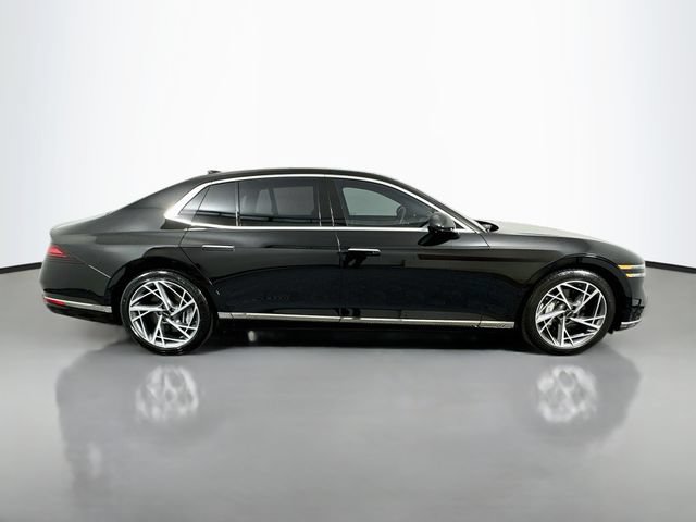 Used 2023 Genesis G90 3.5T AWD/4WD image 4