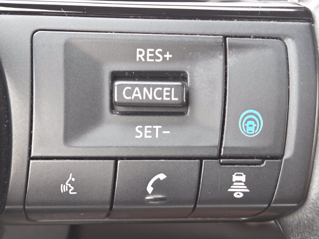 Used 2023 Nissan Rogue Platinum w/ Platinum Premium Package AWD/4WD image 18