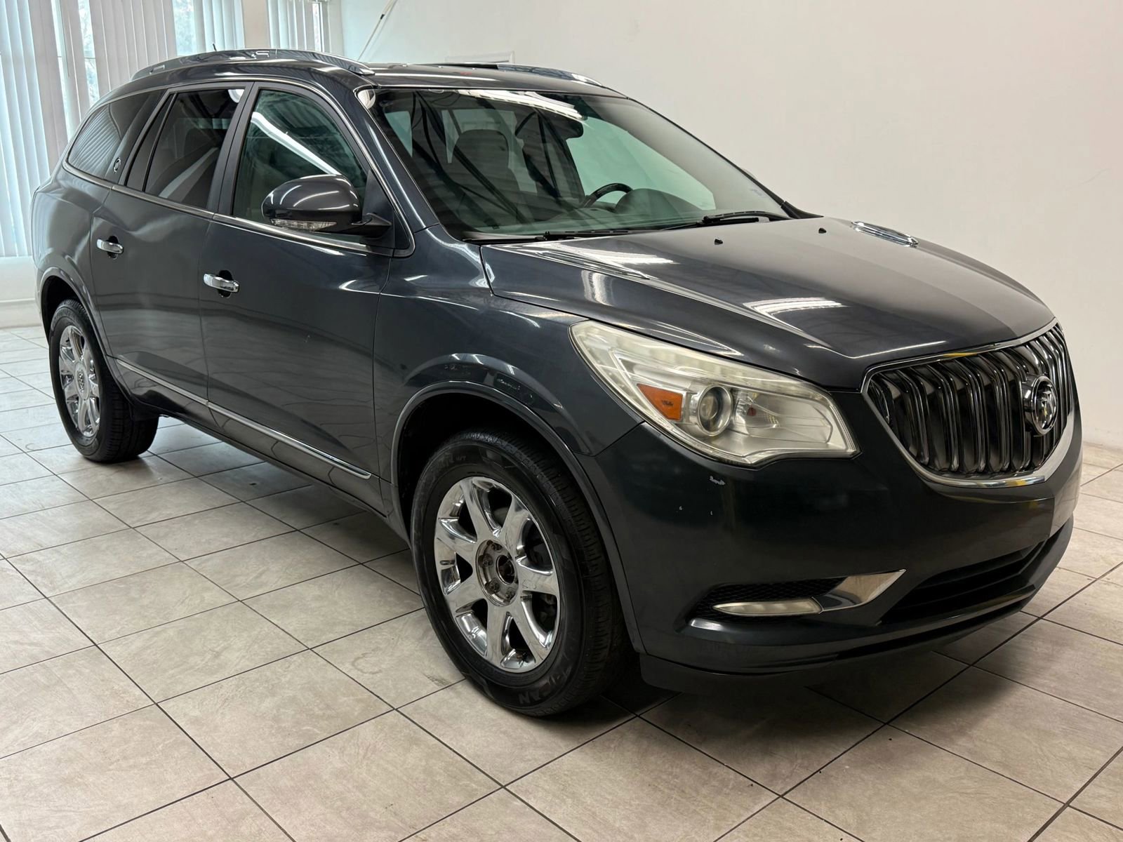 Used 2013 Buick Enclave Leather w/ LPO, Cargo Convenience Pkg image 1