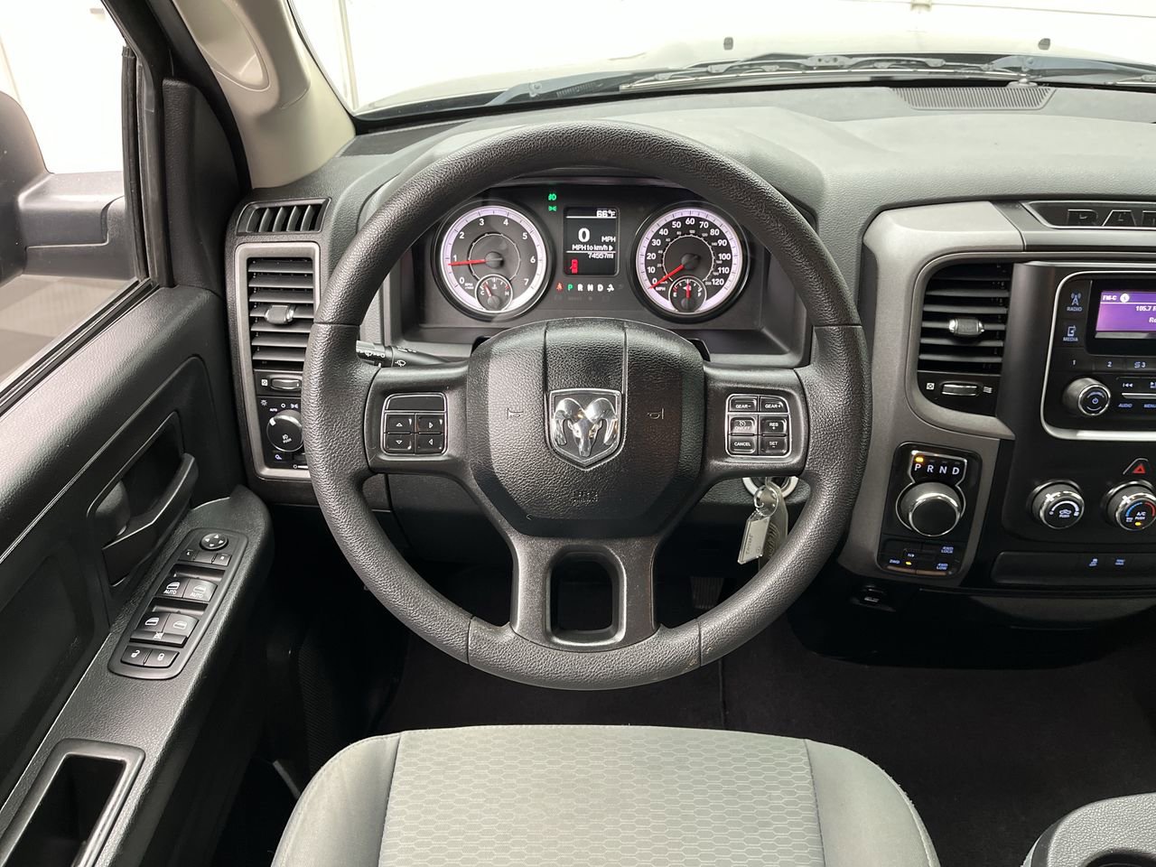 Used 2018 RAM 1500 Express AWD/4WD image 12