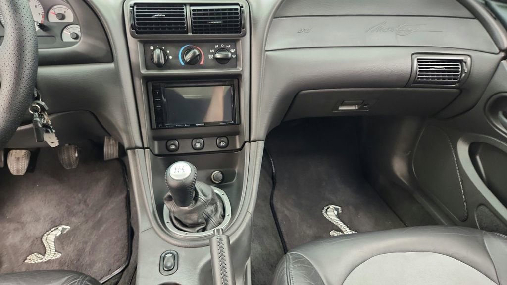 Used 2001 Ford Mustang Cobra RWD image 31