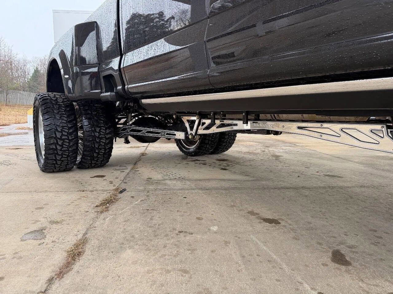 Used 2024 Ford F450 Platinum w/ FX4 Off-Road Package image 11