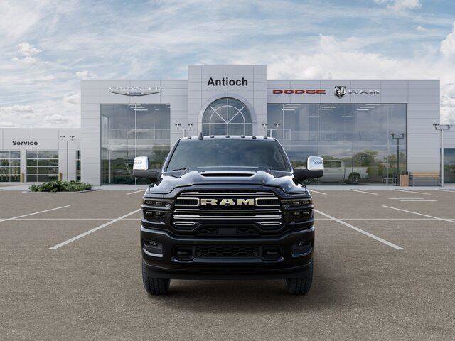New 2026 RAM 3500 Laramie AWD/4WD image 9